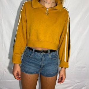 Yellow cropped sweatshirt